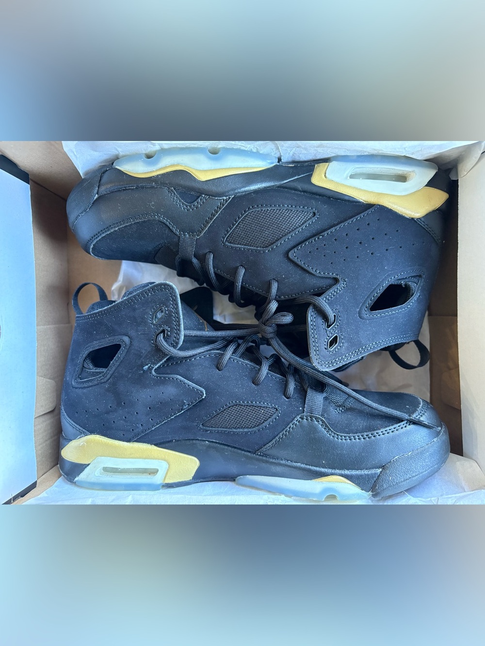 Boys / men’s Jordan sz 7 flight club 91 high top shoes